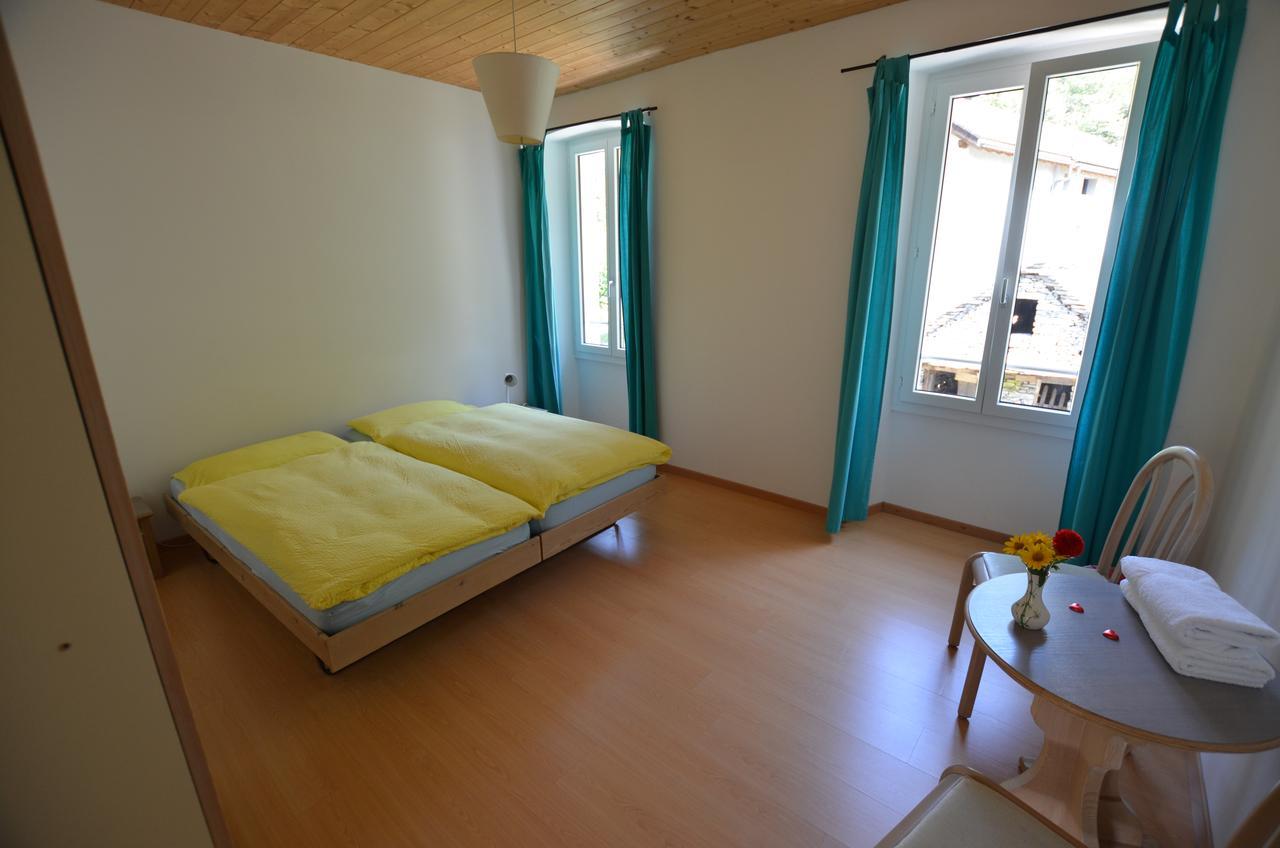 Hotel Garni Maggia Giumaglio Kültér fotó