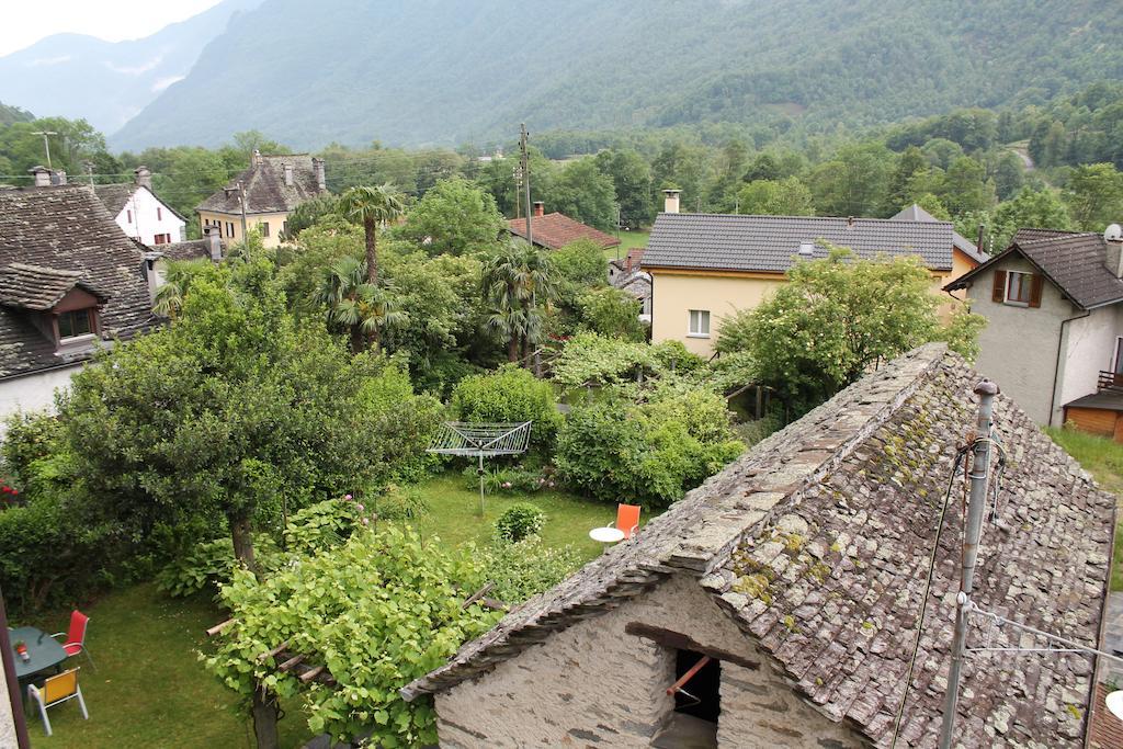 Hotel Garni Maggia Giumaglio Kültér fotó