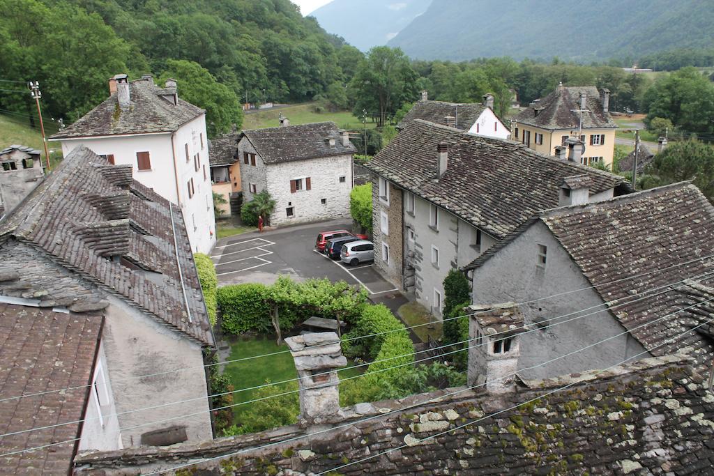 Hotel Garni Maggia Giumaglio Kültér fotó
